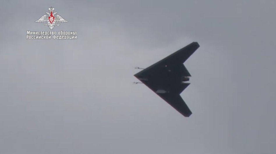 Rosja pokazała dwumiejscowego Su-57. Czy to gra o miliardy z Indiami?