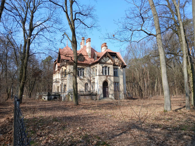 Willa Turczynek w Milanówku