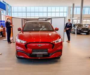 Ford Mustang Mach-E - pierwsze auta trafiają do klientów