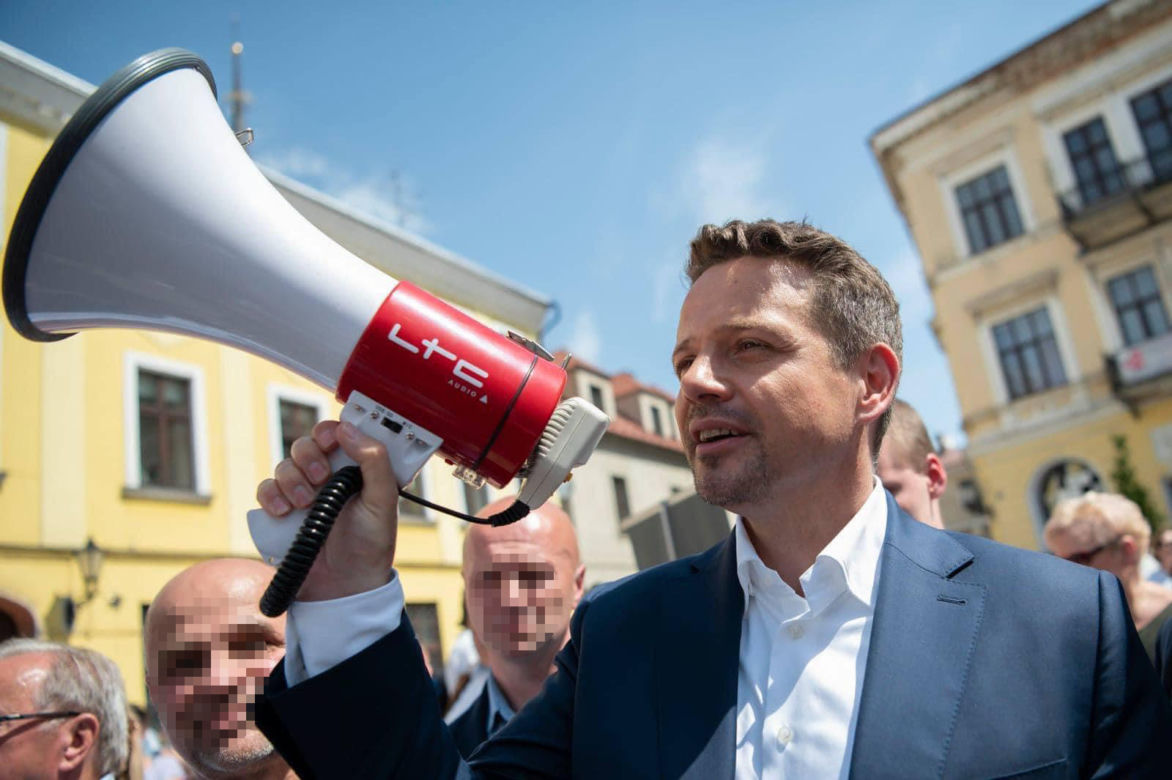 Warszawscy urzędnicy licytują na WOŚP