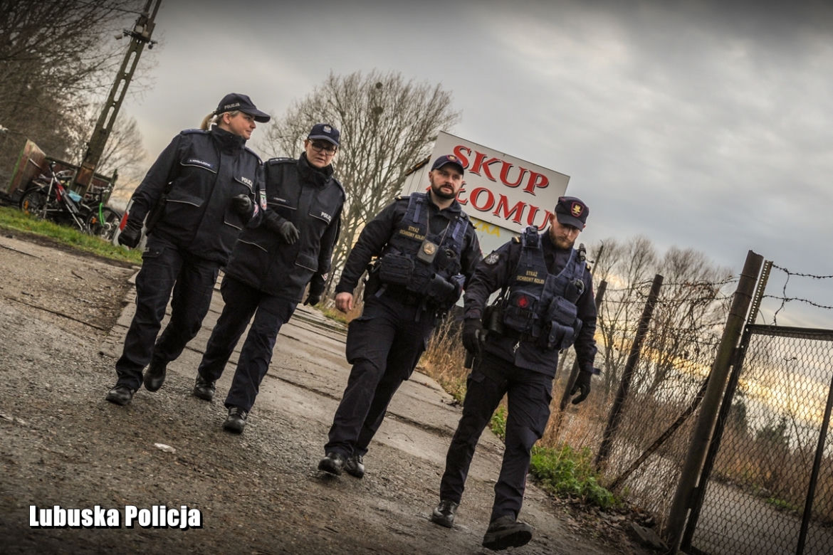 Zobaczcie jak wyglądała akcja policjantów na złomowiskach. 