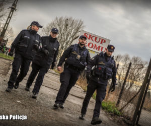 Zobaczcie jak wyglądała akcja policjantów na złomowiskach. 