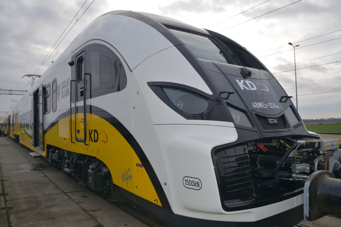 Pociąg elektryczny Elf2 przechodzi testy na Dolnym Śląsku