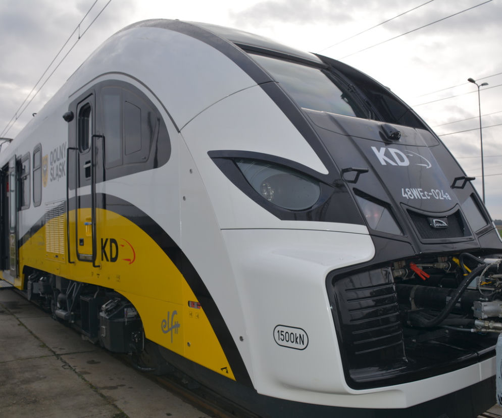 Pociąg elektryczny Elf2 przechodzi testy na Dolnym Śląsku