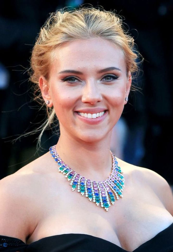 Scarlett Johansson (4)