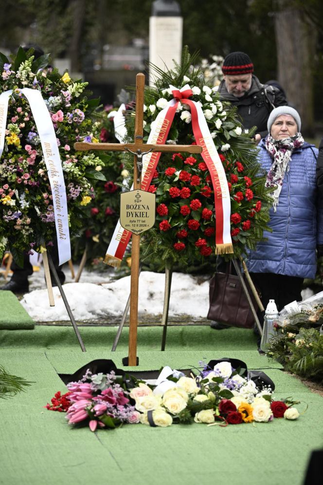 Bożena Dykiel spoczęła na Powązkach Wojskowych