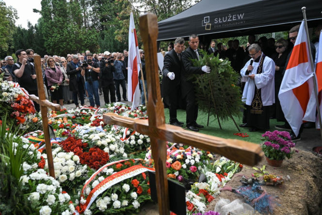 Alaksandr Milinkiewicz spoczął na warszawskich Powązkach