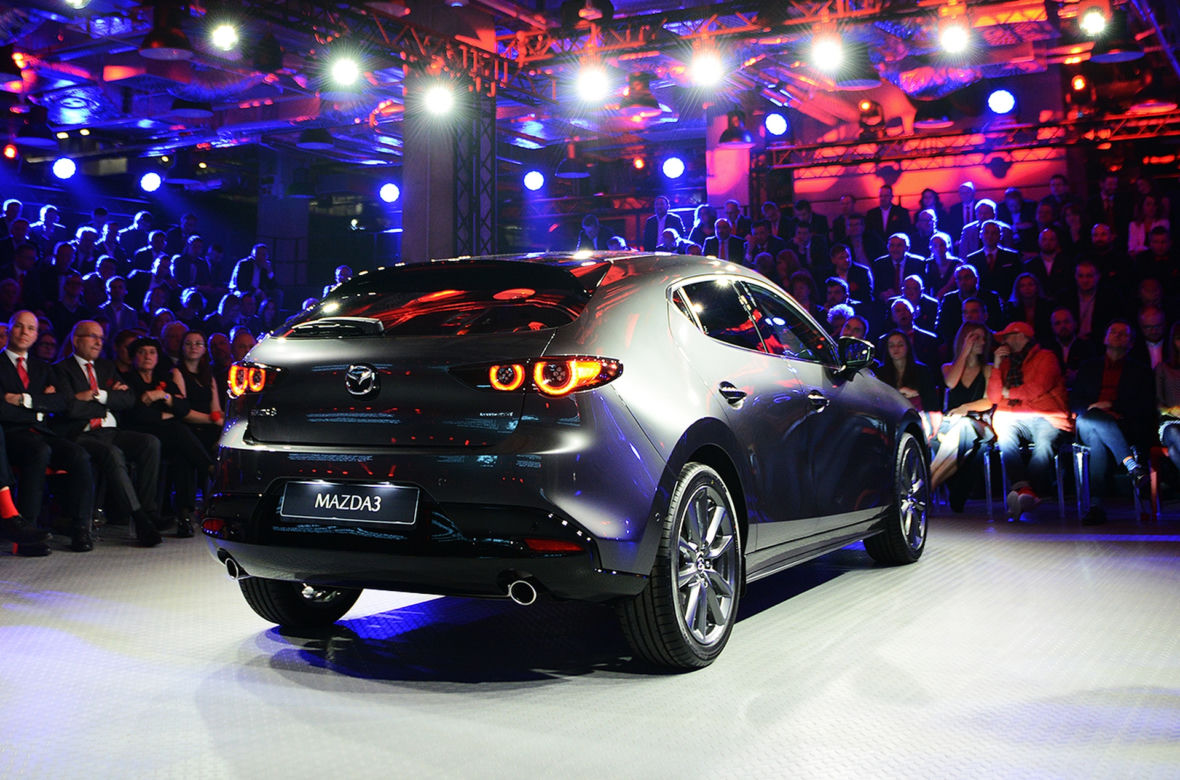 Nowa Mazda 3