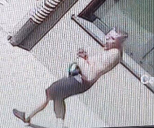 Łódź: BEZCZELNY wszedł na teren szkoły i UKRADŁ ROWER. Poszukiwany mężczyzna ze ZDJĘĆ! Kojarzysz go?