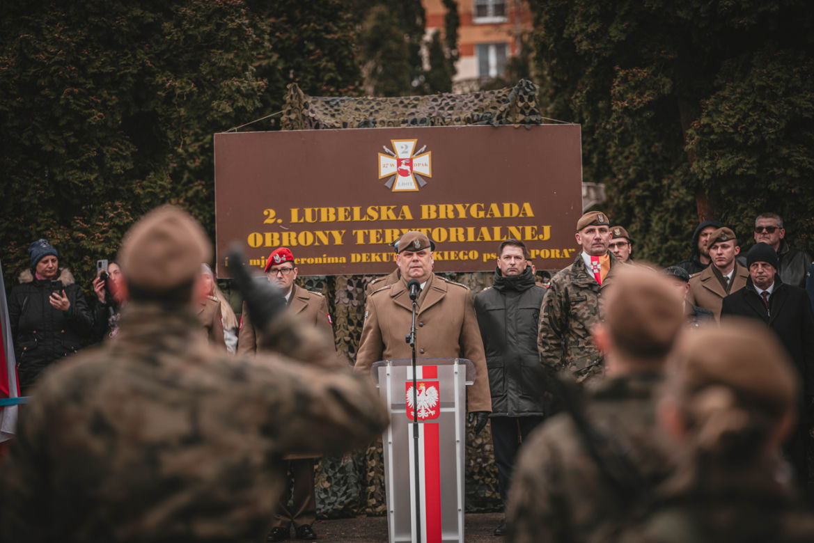2 Lubelska Brygada Obrony Terytorialnej powiększyła się o 50 ochotników. Tak wyglądało ich ślubowanie w Kraśniku 