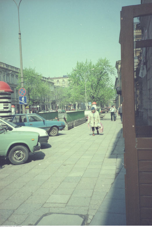 Warszawa z lat 90. Nie uwierzysz, że tak wyglądała stolica 25 lat temu	