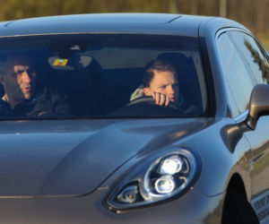 Dzieci za kierownicą Porsche podczas 24. Finału WOŚP