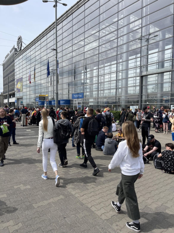 Pyrkon 2024 z kolejnym rekordem! Gigantyczna kolejka do wejścia ustawiała się na kilka godzin przed otwarciem! 