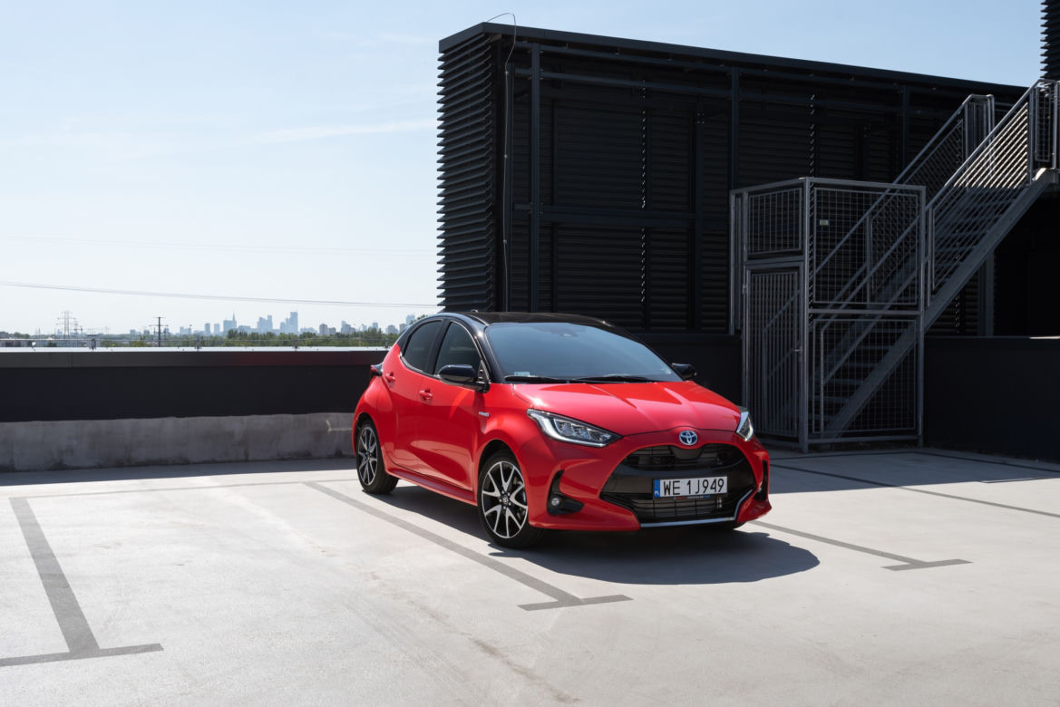 2020 Toyota Yaris 1.5 HYBRID Premiere Edition (Tokyo Fusion)