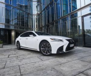 Lexus LS500h F-Sport