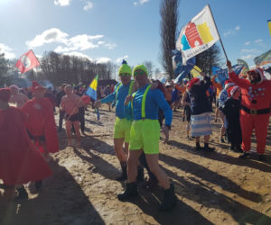 IX Dadajowy Zlot Morsów: Mikołajem możesz być cały rok 
