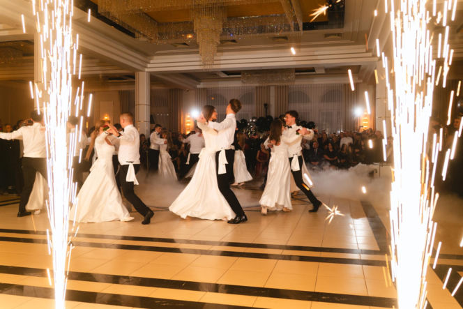 Studniówka 2026 młodzieży z IV LO im. Hetmana Stanisława Żółkiewskiego w Siedlcach