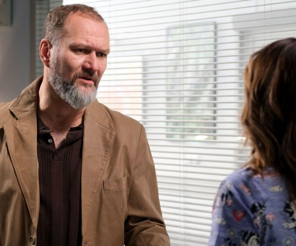 Ostrzeżenie przed Sowińskim w M jak miłość. Wójcik odkryje plan nowego dyrektora