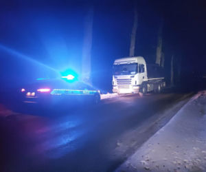 Robawy. Policyjny pościg ZA CYSTERNĄ Z MLEKIEM. Kierowca miał ponad 3 promile!