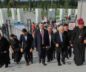 Ukłony dla Rydzyka, uśmiech dla Kaczyńskiego