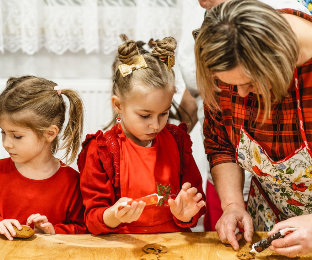 Wigilia w Świętokrzyskiem: Ceny pierogów w KGW i przepis na... choinkę z widelców