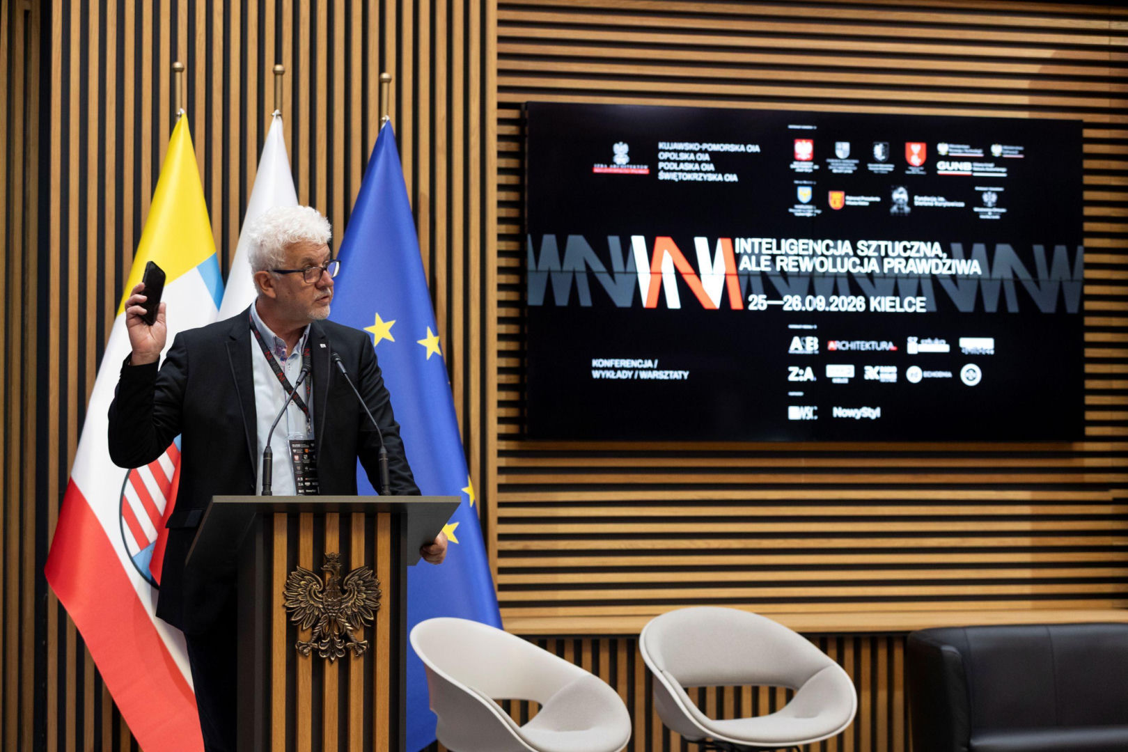 Konferencja „Inteligencja sztuczna, ale rewolucja prawdziwa”