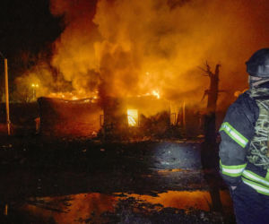 Zmasowany atak na Ukrainę. Eksplozje w wielu miejscach Kijowa