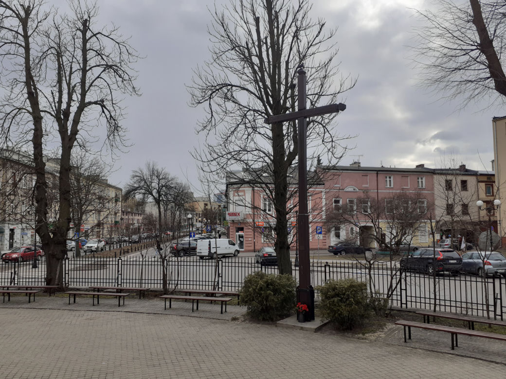 Jak wyglądał kościół garnizonowy w Siedlcach z zewnątrz i w środku w marcu 2021 roku?