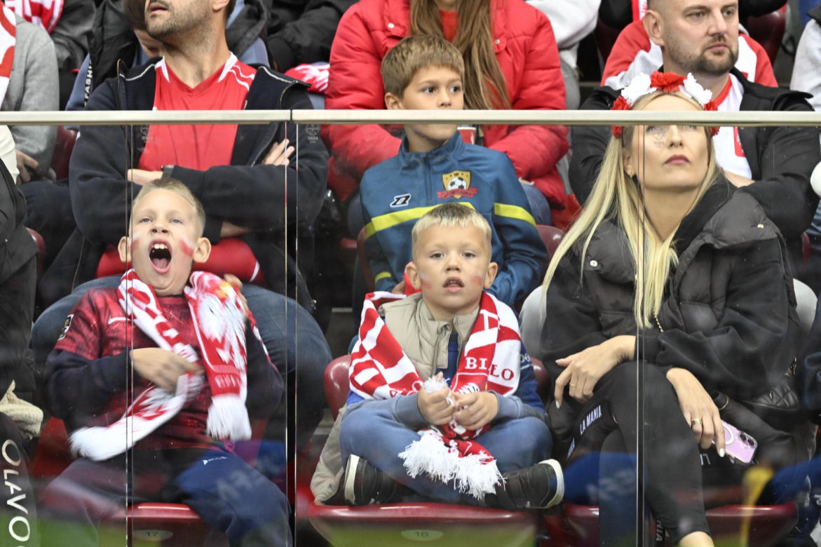 Kibice na meczu Polska - Rumunia. Znajdź się na zdjęciach z Narodowego!