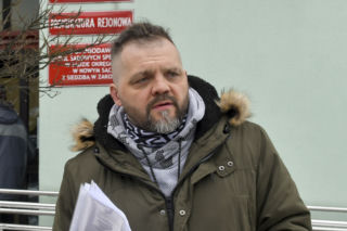 Gerard Wolski, znany antyszczepionkowiec z Zakopanego, walczy z COVID-19. Opisał horror!