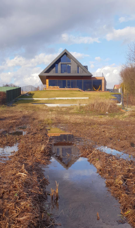 Małopolska Chata Podcieniowa to najpiękniejszy dom na świecie. Architektoniczne cacko pod Krakowem