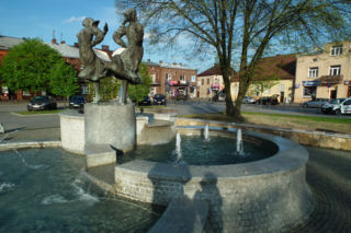 To jedno z najpiękniejszych miast w woj. śląskim. Zachwyca zamkiem, który należał do biskupów z Krakowa