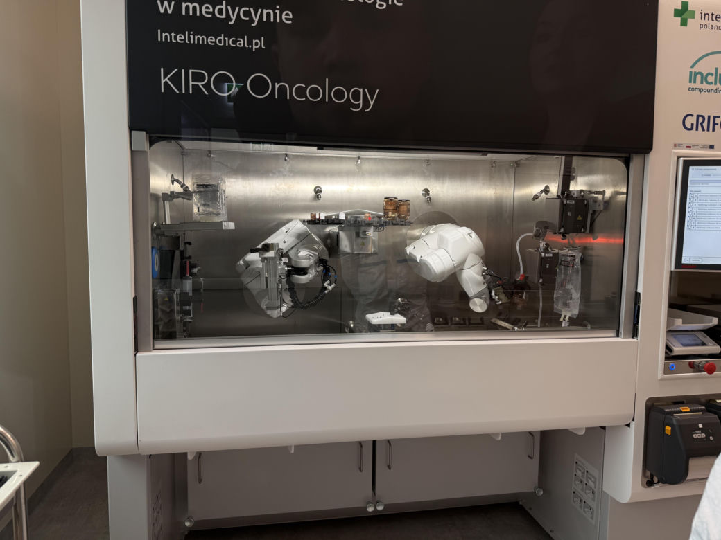 Rewolucja w krakowskim szpitalu. Roboty zaczęły produkować leki