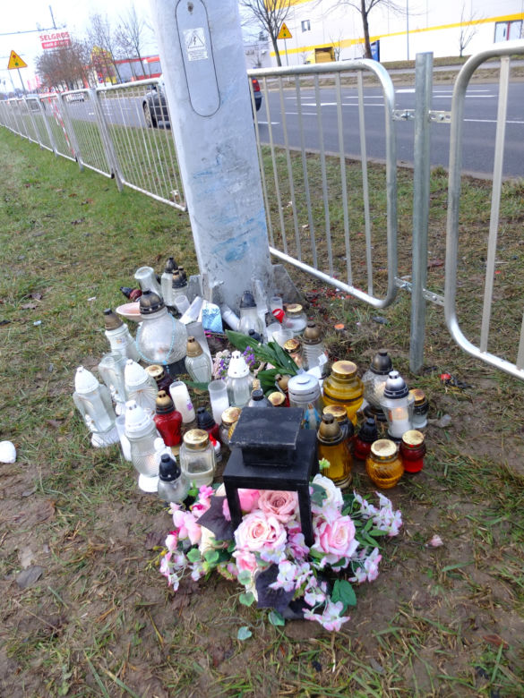 Grób 18-letniego Patryka. Kierował audi, które roztrzaskało się w Lublinie. Zginęło 3 nastolatków