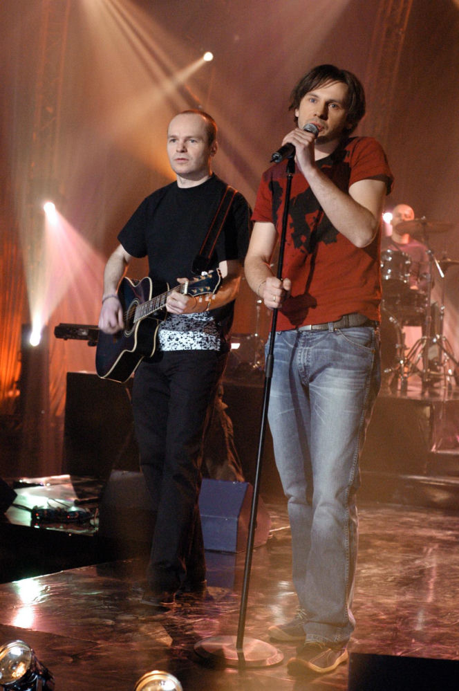 "Siłacza" śpiewała cała Polska, potem zniknął. Co po 20 latach porabia Marcin Rozynek?