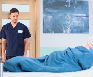 Pierwsza miłość, odcinek 4156: Marta udaje się do kostnicy zobaczyć ciało swojego prześladowcy. Dokonuje szokującego odkrycia