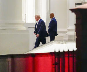 Trump ogłasza pokój z Iranem. Cieśnina Ormuz otwarta