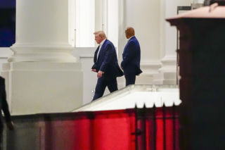 Trump ogłasza pokój z Iranem. Cieśnina Ormuz otwarta