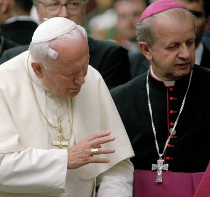 Stanisław Dziwisz. Żyłem przy świętym człowieku