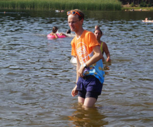 Szaleństwo w wodzie i na lądzie. Patrol ESKA Summer City wpadł na plażę do Piecek [WIDEO, ZDJĘCIA]
