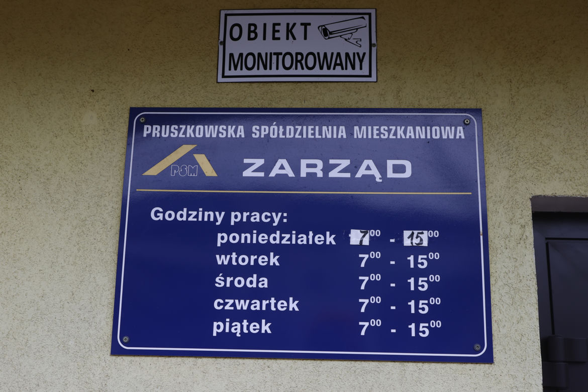 Wojna o płot i śmietnik. Konflikt mieszkańców na osiedlu w Pruszkowie