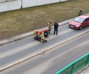 Kraków: Chciał SKOCZYĆ z mostu Zwierzynieckiego! BŁYSKAWICZNA akcji policji i straży pożarnej 