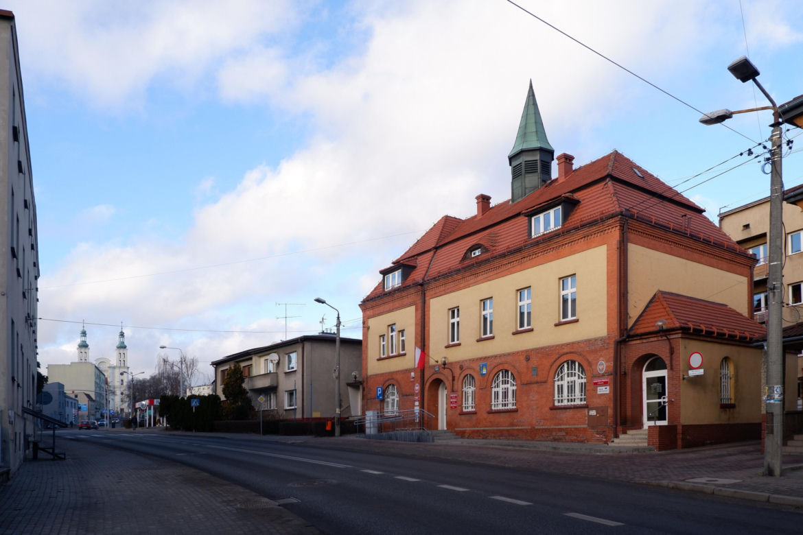 To jedno z najpiękniejszych miast w woj. śląskim. W PRL-u otrzymało i straciło prawa miejskie