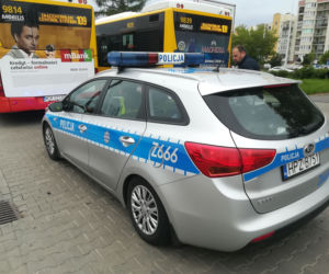 Trwają policyjne kontrole kierowców autobusów w Warszawie! Co bada policja? [ZDJĘCIA]