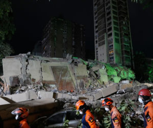 Już ponad 160 ofiar trzęsienia ziemi i 980 rannych! Świat pędzi na pomoc do centrum horroru