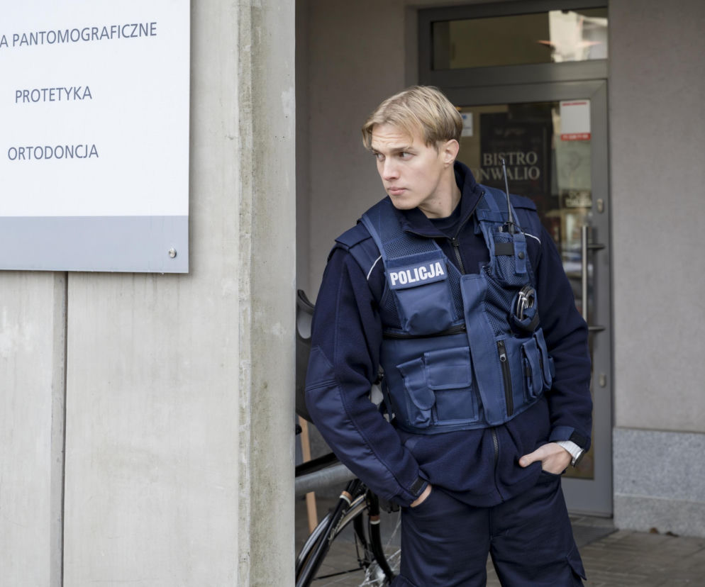 Policjantki i Policjanci, odcinek 1381: Bartek mierzy się z poważnym dylematem w swoim życiu uczuciowym