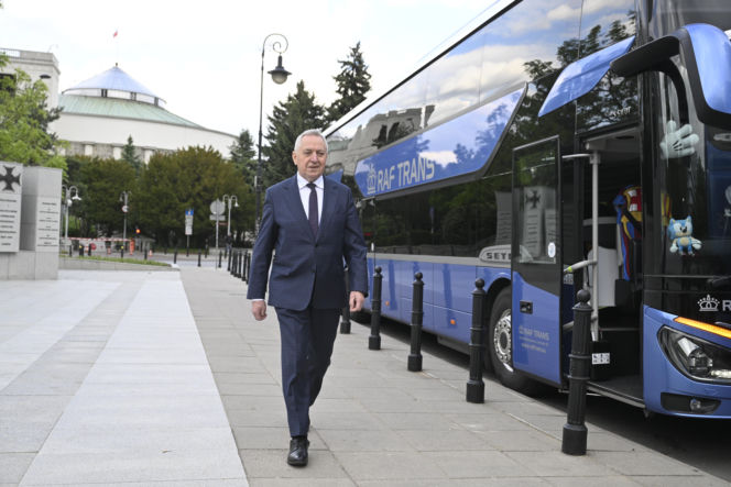 Politycy PiS jadą na wyjazdowe posiedzenie klubu