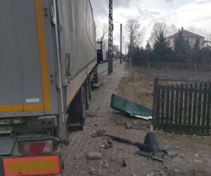 Śmiertelny wypadek w Suchowoli. Zginął kierowca ciężarówki [ZDJĘCIA]