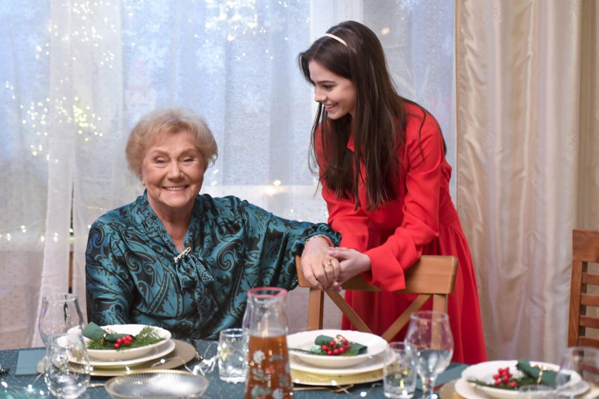 Święta w M jak miłość - odcinek specjalny. Basia (Karina Woźniak), Barbara (Teresa Lipowska)