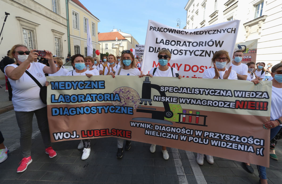 Protest pracowników służby zdrowia w Warszawie